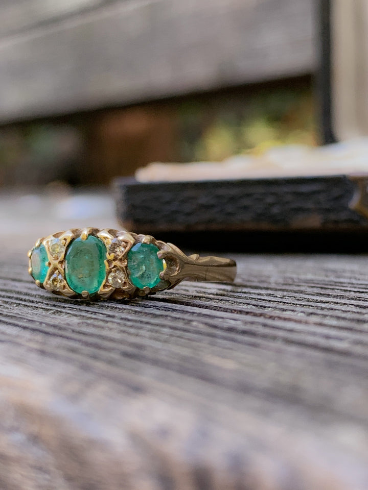 9k Emerald and Diamond Edwardian English Band *