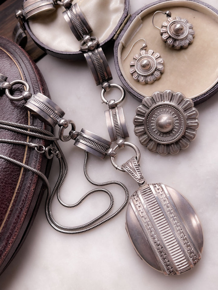 Gorgeous 21" Sterling Collar with Original Locket