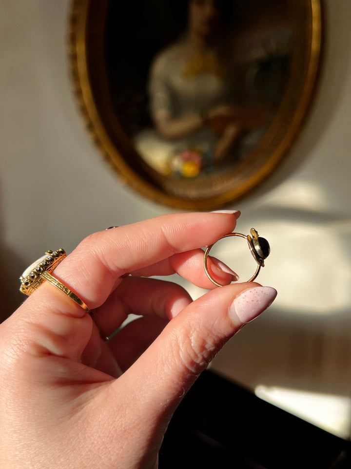 Gorgeous 15k Victorian Snake and Garnet Cabochon Ring