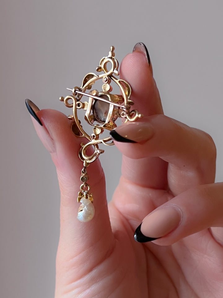 Outstanding Victorian Holbeinesque Brooch