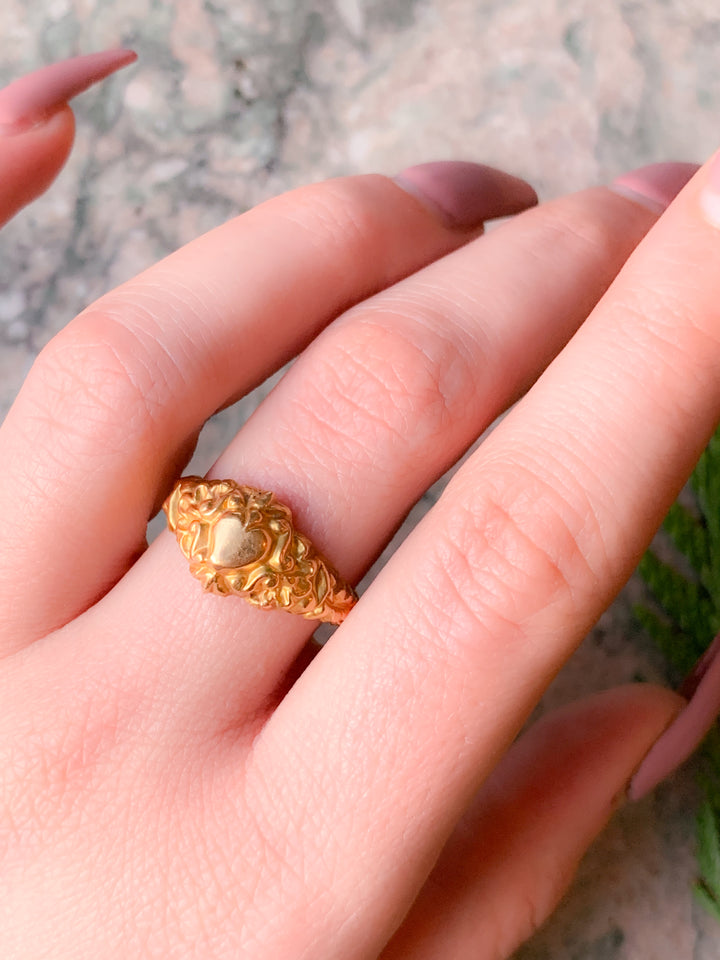 Exceptionally Rare Hollow Ring in 18k