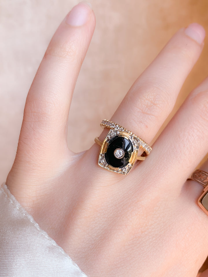 14ct Superb 1940’s Onyx and Diamond Ring & Gold Filled Split Ring