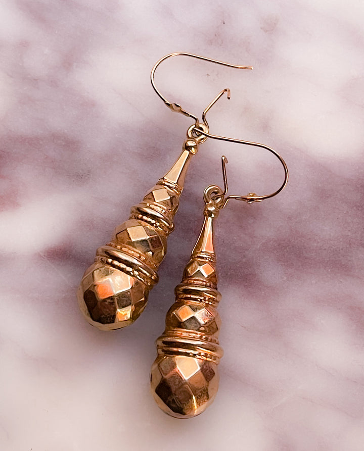 9k Victorian Faceted Drop Earrings *include red ribbon*