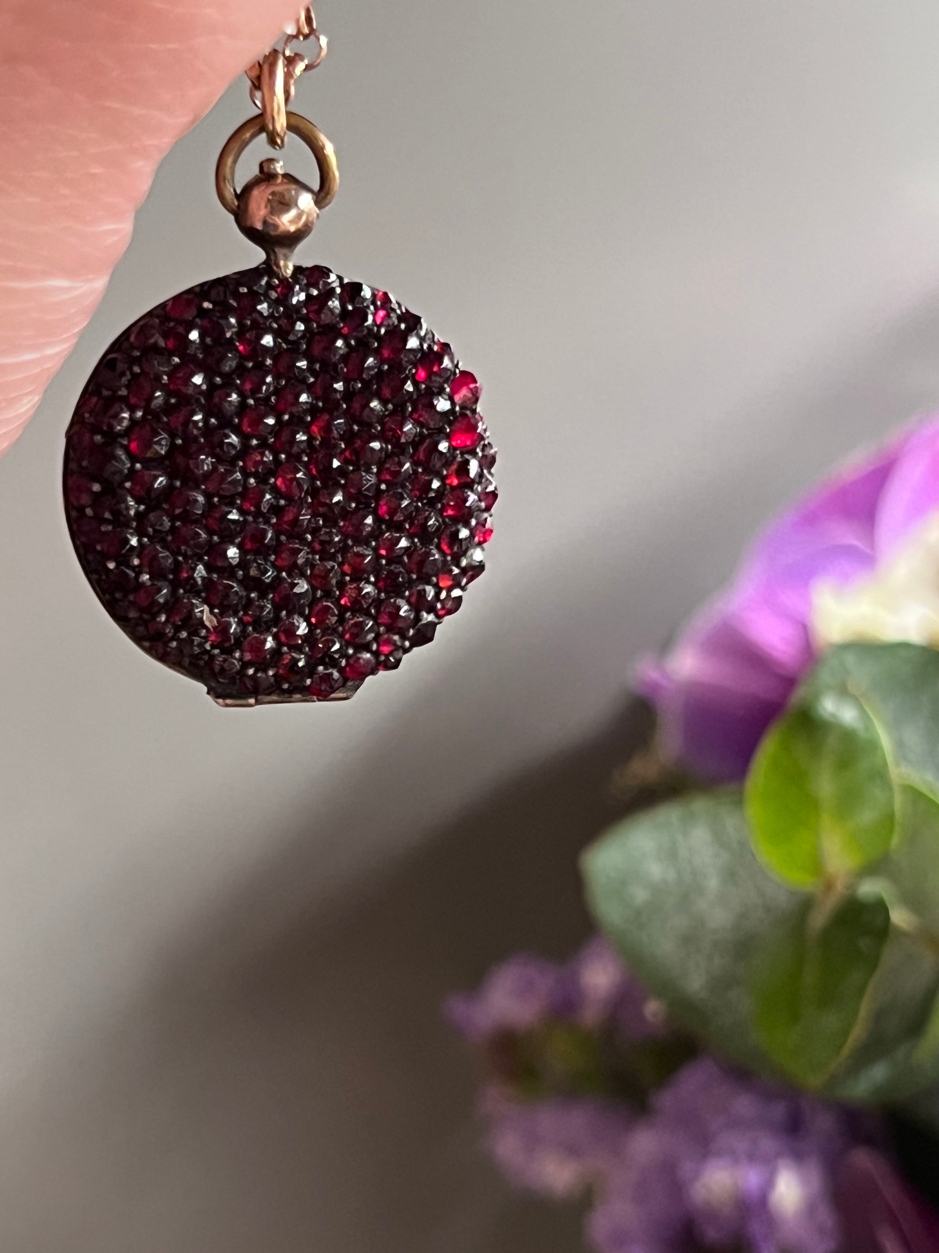 Extremely Rare Victorian Garnet Cabochon Locket With 9ct Chain