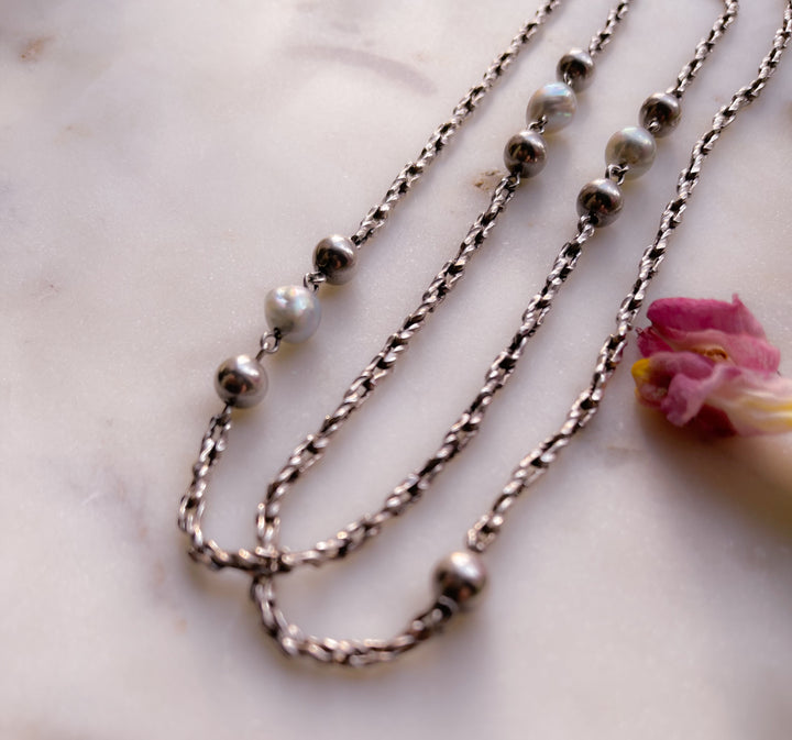 Extraordinarily Chic Sterling Silver and Pearl Chain Circa 1970