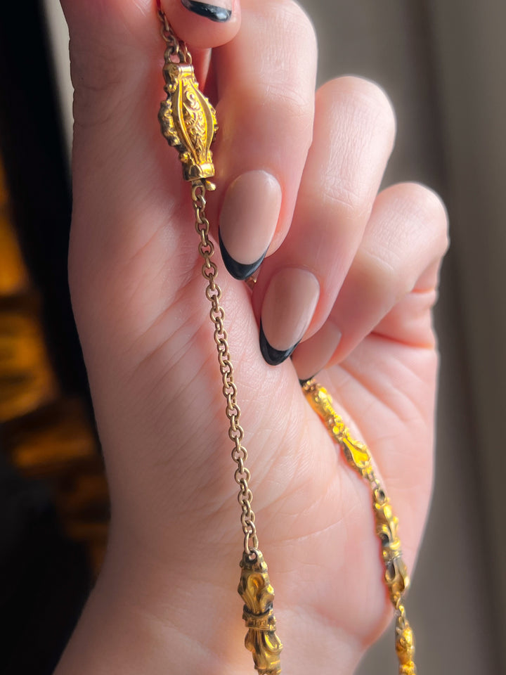 14ct Late Georgian 16.5” Garnet Dinner Necklace with Chitter Chain