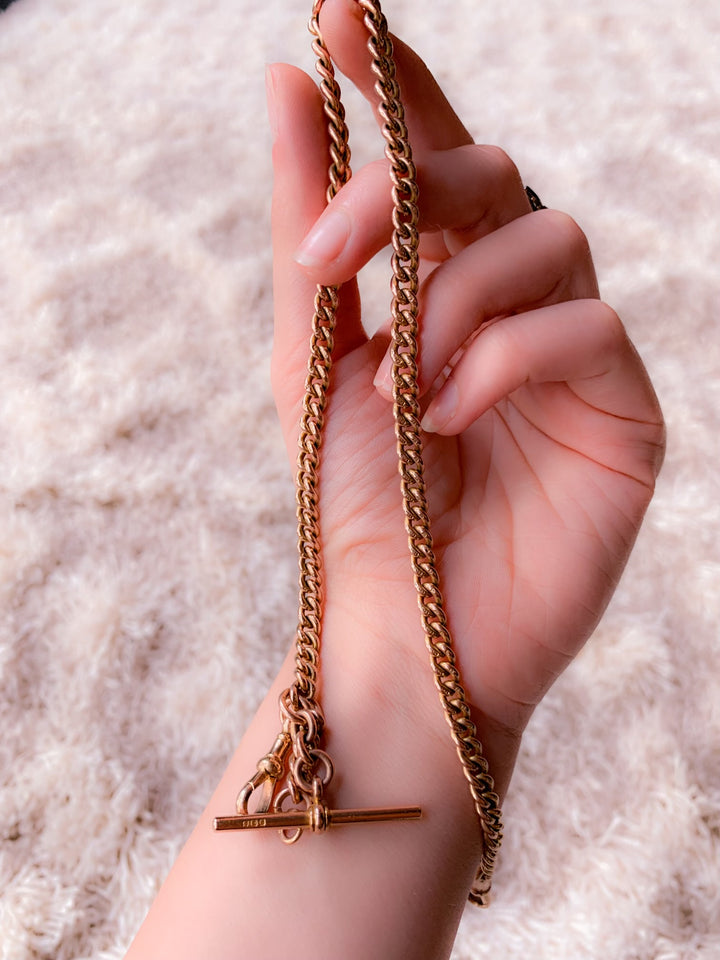 Victorian Cuban Link T-Bar Chain in 9k with Two Dog Clips